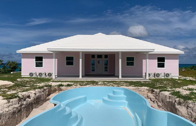 Twin Coves Tranquility: Private Beachfront Estate - Foto 1