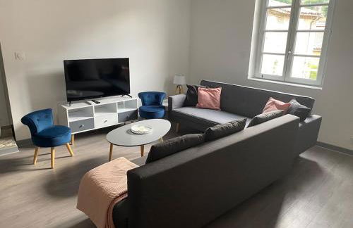 2 pièces parking, plein centre au calme climatisé - Foto 7