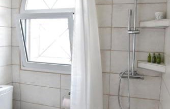 KyMa Studios and Suites - Photo 28