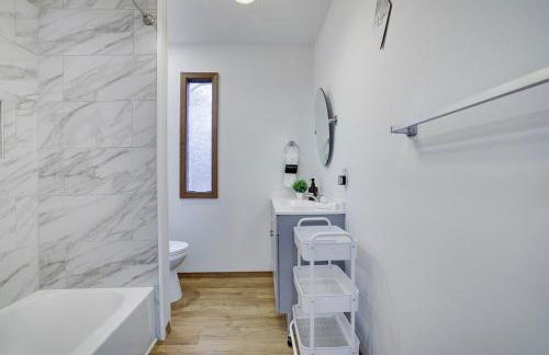 Hot tub - Game Loft & Arcade - 2 King Beds - Pet Friendly - Foto 40