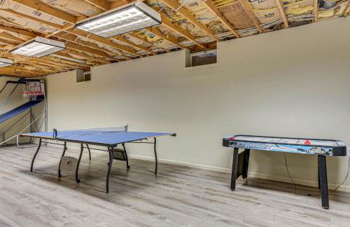 2 Mi to Elk Mountain Poconos Escape on 11 Acres! - Foto 27