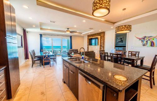 5 BEDROOM BEACHFRONT CONDO - 3rd Floor - Foto 2