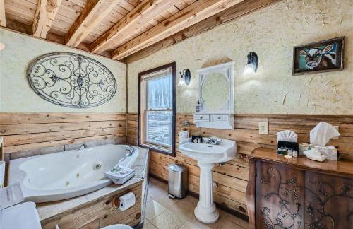 Alma Cabin 30 Mins to Breckenridge - Hot Tub - Game Room - Workstation - Starlink WiFi - Photo 19