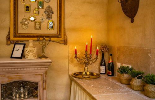 CHAMPAGNE HOUSE- Oasis de luxe & de charme - coeur de ville - 10-12 pers - piscine, cuisine d'été, patio, bar & piano - Photo 76