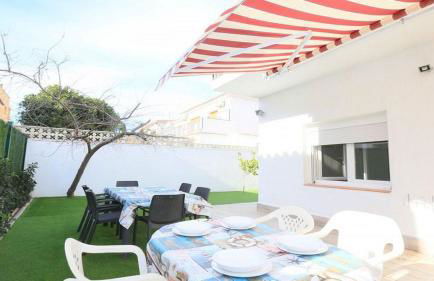 Sol Cavet con jardin Portaventura - Photo 50