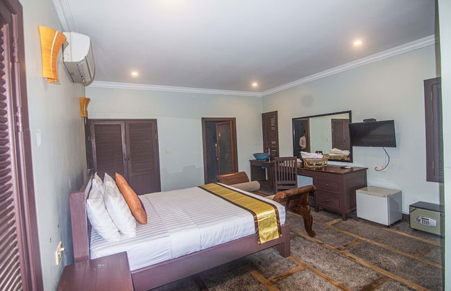 Green Empire Resort - Photo 12