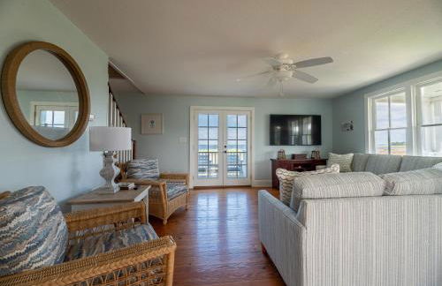 Sawyers Lodge - Historic Soundfront Home, Pool, Hot Tub, Boat Launch, Kayaks, Pets OK, Flex Stays - Foto 16