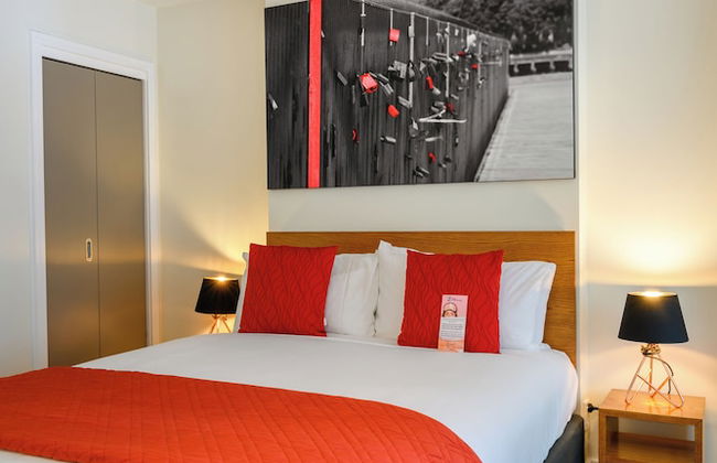 Boulcott Suites - Photo 32