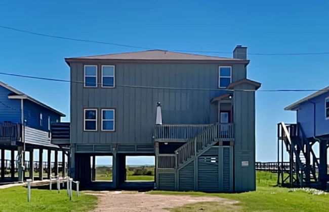 Lighthouse By the Sea - Photo 40