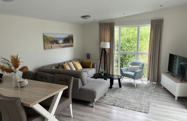 Enticing Chalet Beachside - Foto 8