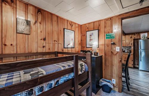 Camp S'Mores Lakefront Hot Tub Dogs stayFREE - Foto 18