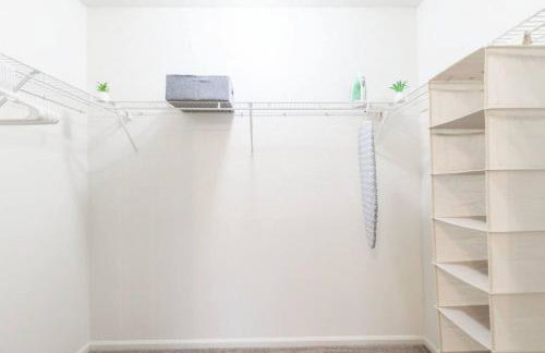 ROSEMARY Comfy 3 BD in Pekin with KING bed - Foto 10