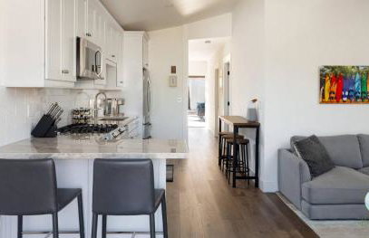 2BD Sashas Bungalow Beach Vibes 1 Block Away - Foto 2