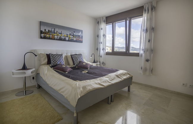 Great Penthouse Near Beach - Photo 4