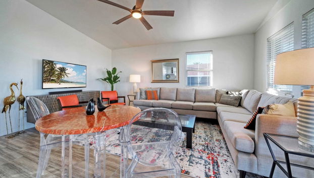 Private Pool, in Golf Cart Zone, Golf Cart for Rent Sea Therapy by Avantstay - Foto 4, Interior