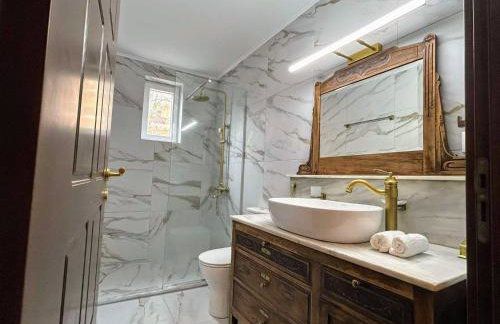 MARY'S HOUSE Roof Garden HUB - Photo 77