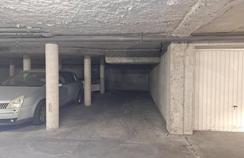 "Monplaisir", parking, canapé-lit neuf confortable, idéal voyages d'affaires et tourisme, proximité commerces, gare, Université Lyon 3 , Tram T2, T4 et C25 - Photo 32