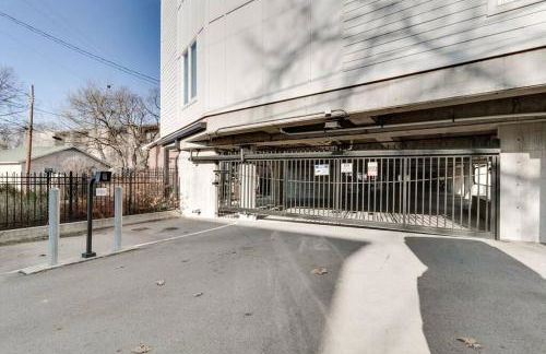 Spacious 2BD-Close To Everything - Foto 28