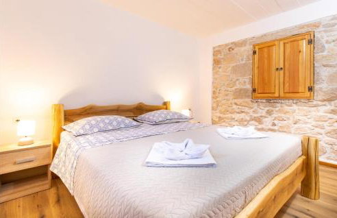 2 Bedroom Lovely Apartment In Donje Rastane - Foto 8