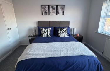 Oakleigh Way, Carlisle - 2 Bedroom, sleeps 4, Fully furnished - Photo 9