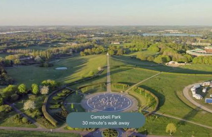 Detached House - Prime Location - Free Parking, Fast Wifi and Smart TVs with Sky TV and Netflix by Yoko Property - Foto 40