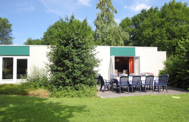 Spacious Bungalow with Dishwasher near Hunebedcentrum - Photo 31