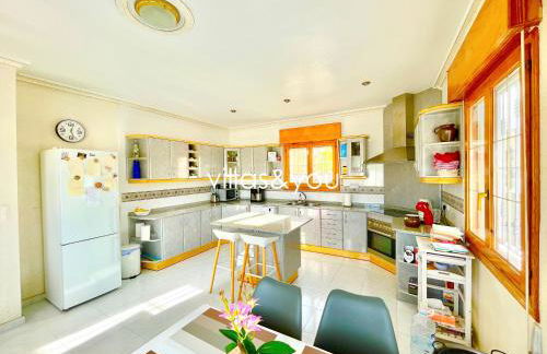 Villa Atalaya Park by Villas&You - Foto 32