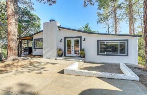 Relax Fireside Prescott Retreat with Hot Tub! - Foto 29