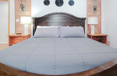 Cozy Home Sleeps 6 Hot Tub Fire Pit Free Ticket - Foto 14