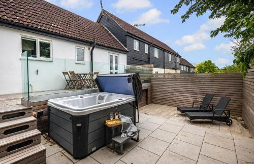 The May Tree - Foto 17