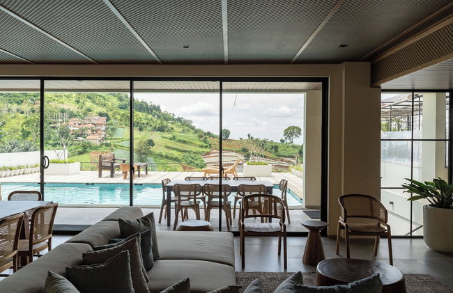 JadenHill CityView 8BR Villa Heated Pool+Movieroom - Foto 1