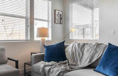 Landing Beautiful 1BD Pool Gym - Foto 46