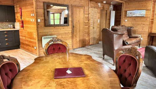 Shrew Lodge-woodland Lodges-Hot Tub-Pembrokeshire-Tenby - Foto 4