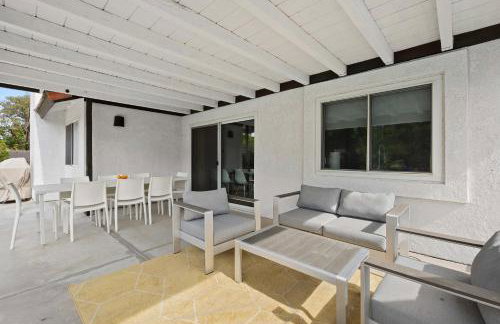 Hacienda Hideaway 3BR Desert Oasis w Pool Spa & Firepit - Foto 42