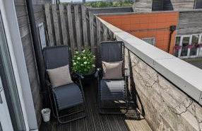 Cosy Central 2-Bed Flat City View & Parking - Foto 3