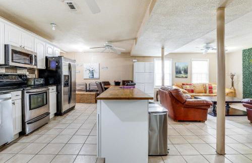 Pet-Friendly Lilburn Duplex with Patio and Grills! - Foto 12