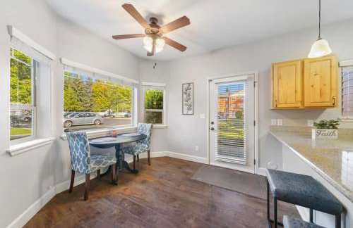 Condo with Sauna & Fitness Center, Extended Stay Savings - Foto 25