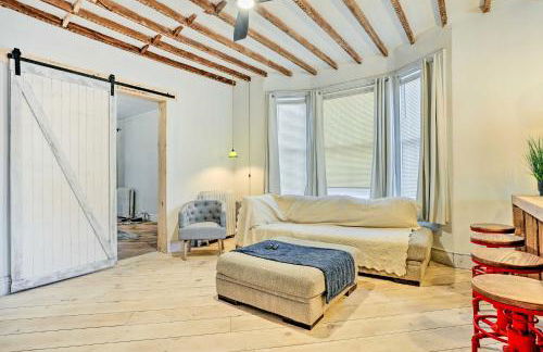 Stylish Newark Home with Deck Less Than 14 Mi to NYC! - Foto 4