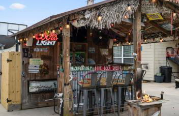 Tropical Escape Pool Jacuzzi Bar in Alvin TX - Photo 58