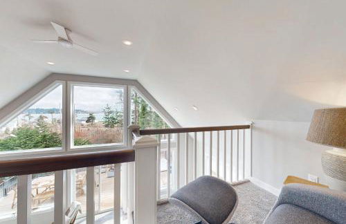 Hot Tub and Mtn Views Lummi Island Home Near Beach - Foto 17