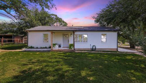 Newly Remodeled 3 Bedroom Bespoke Home Near Fort Worth - Foto 1, Other