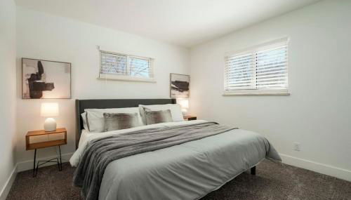 5-Bedrooms! Stylish and Modern Home, Pets Welcome! - Foto 3