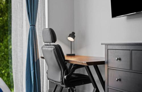 Immaculate Penthouse Double King Suite on Butler St with rooftop deck and free off street parking - Foto 29