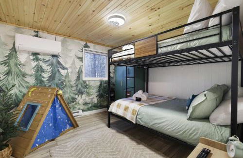 Evergreen Escape Hot Tub Firepit Resort Pool - Foto 29