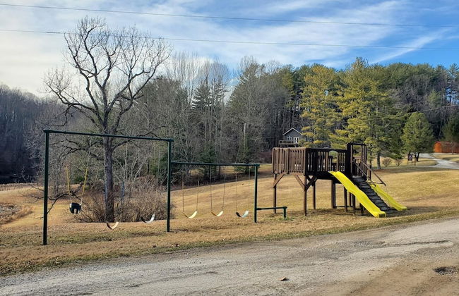 Lake View Hot Tub Modern A-frame - Foto 23