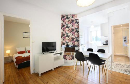 Grand T3 lumineux - proche centre & parking facile - Foto 2