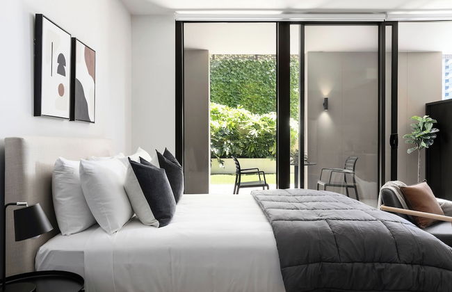 Caulfield Apartments by Urban Rest - Photo 3