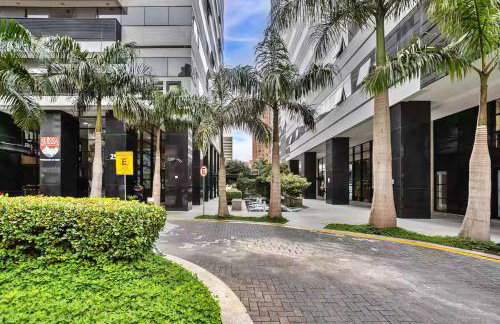 Studio 406 no Centro Cívico com Piscina Aquecida, Academia, Sauna e Garagem - Foto 21