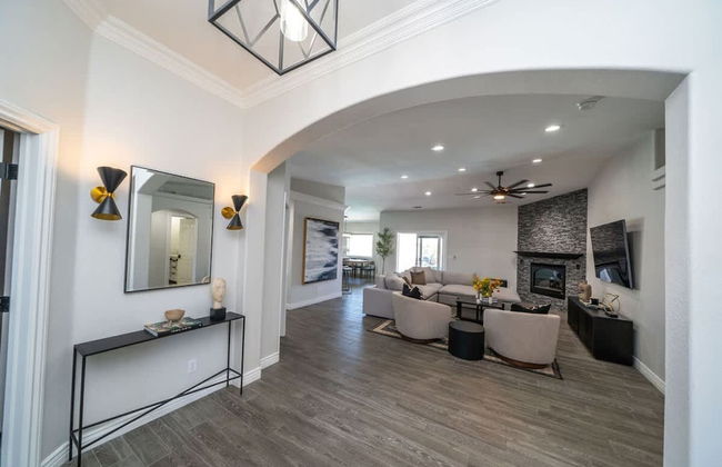 Lavish Lake Havasu Villa Pool Fire Pit an Views - Foto 24