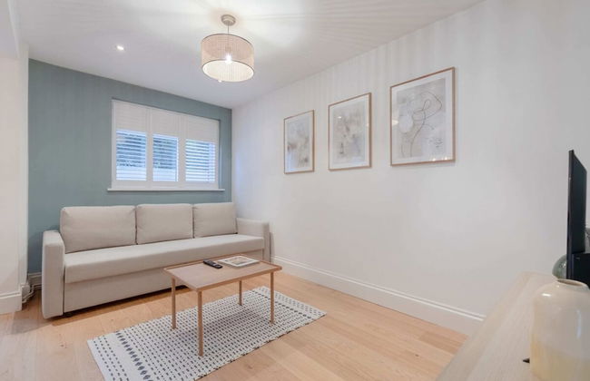 Newly Refurbished 2BD Flat - Wimbledon Village! - Foto 19